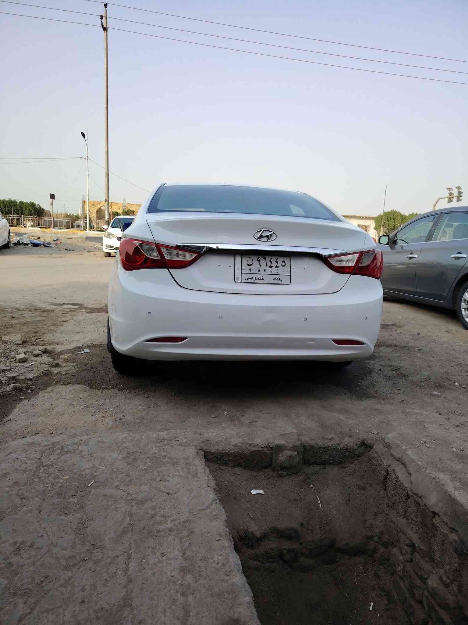 سوناتا 2013خليجي مكينة 2400 رقم بغداد
تحويل ثاني يوم مشروع وطني
سنويه ماصاقطه
تبريد ثلج منظومة جديدة وحدادية جديده
كير ومحرك مكفولات
الضرر: جاملغ خلفي 
سياره تخم تايرات جديده
مرايات شفط حساسات خلفيه شاشه كامره 
#السعر110 وبيه مجال لشراي 
عنوان السيارة الدوانيه الحمزه الشرقي 
للأستفسار ***********
               ***********
ولي مو شراي لايتصل
