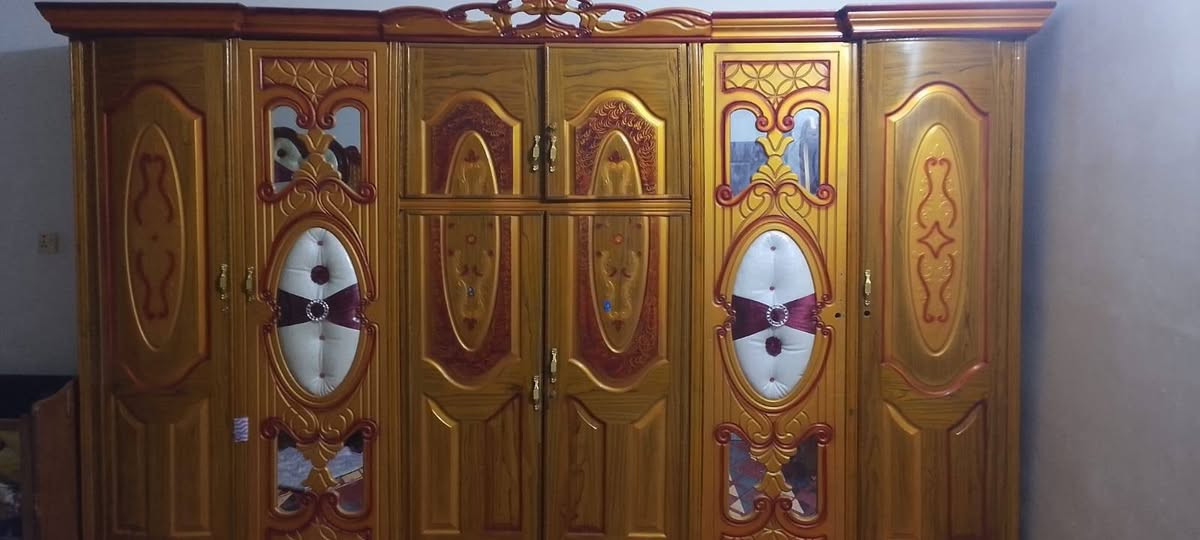 غرفه نوم • مستعمله • نضيفه