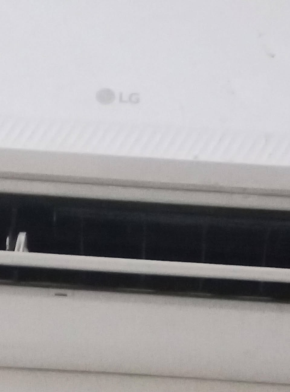 سبلت مستعمل سنه نوعية LG  شرط الفحص قبل الشراء 2طن السعر 600وبي مجال العنوان كركوك
الرقم ***********
او 
***********
