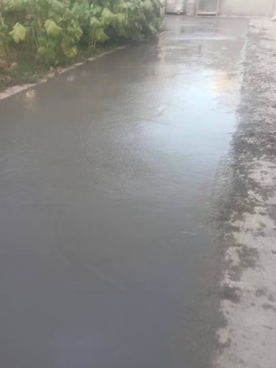 السلام عليكم
جزء من عملنه حفر رصف صب ناعم خشن 
صب حقول دواجن بيوت بيتونات صحيات خارجيه رباطات نكر صحيات 
الي يحب نصبله يتفضل خاص او تصال ***********
