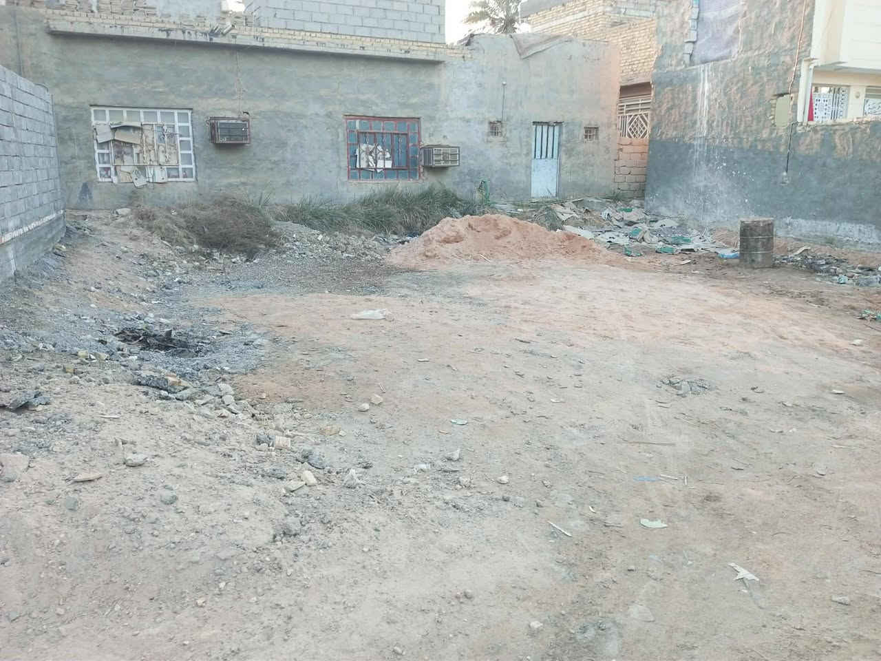 قطعه ارض طابو زراعي سند 25
حي الشهداء الشارع الرئيسي نهاية
الشارع تحويل بسم المشتري قرار محكمه بيها
168 متر واقع حالها 200 متر
الوجه14.45 سنتمتر النزال13.50
كافة الخدمات  
اتصال على رقم صاحب القطعه ***********
