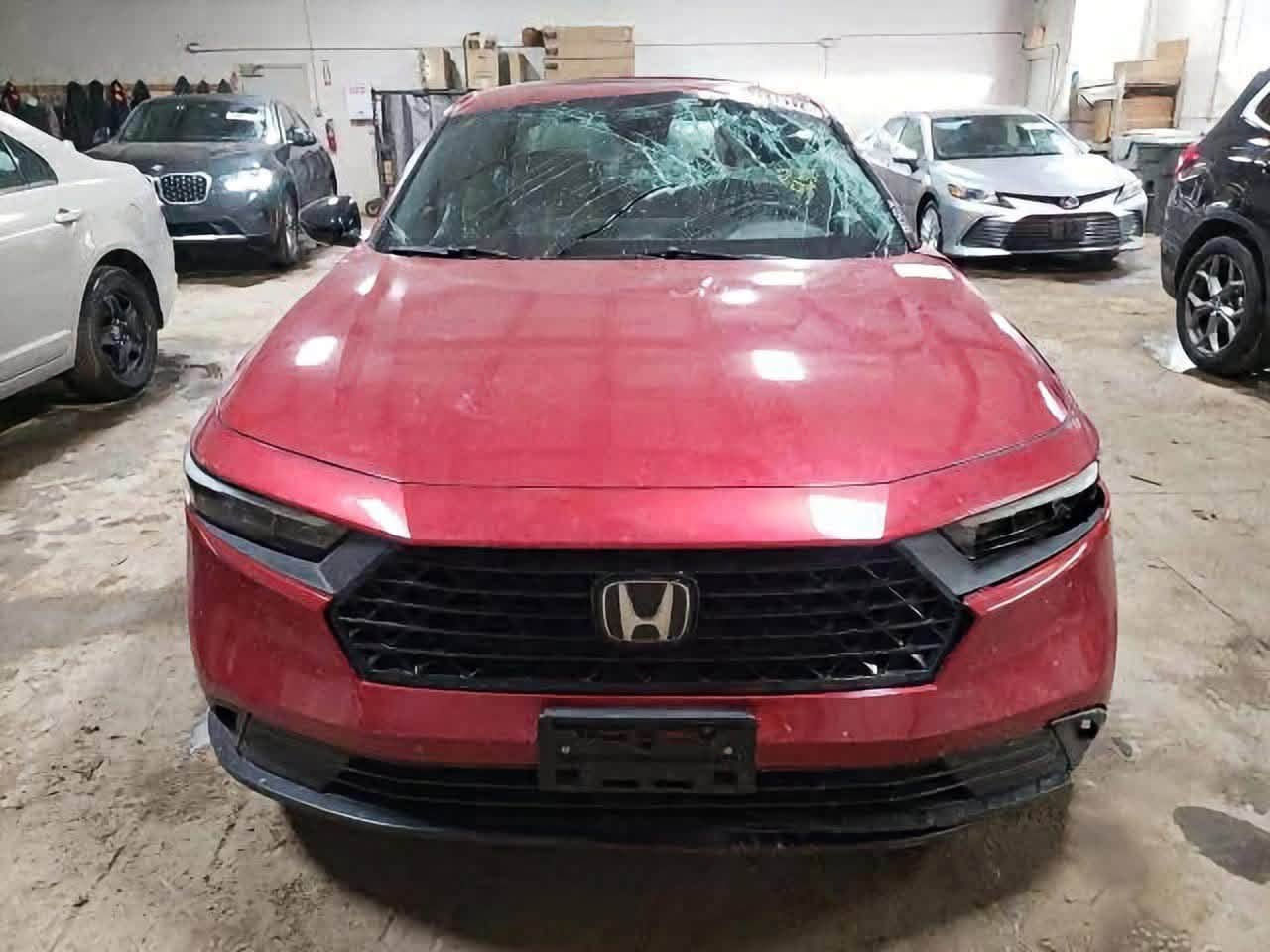 السلام عليكم Honda accord hybrid  بسعر النترا
حجم المحرك : 2000 sport هايبرد

ضرر السياره : حادث سطحي ومصبوغه عام 

        

حالة اليرباك : برده و كشن

المسافه المقطوعه : ٩٠ميل وعليها محرك جديد صار ١٠ايام من شادينه ماشي ٧الف بعد جديد 

#مواصفات

• مكينه 2000

• شاشة كبيرة

•فتحه

• كاميرا خلفية 3 انظمة

• كرسي كهرباء  

• رادار امامي

• مانع تصادم

• محدد مسار 

• تصحيح مسار

• شفتات بالستيرن

• مثبت سرعة

• مانع انزلاق

• دخول ذكي 

• إنارة ترحيبية

• هاندبريك كهرباء

•لايت عدسات زينون

• نظام اوتو لايت Auto

• لايت العالي زنون 

• حساسات مطر 

• حساسات دخول الإنفاق

• حساسات ضغط هواء الإطارات

• أوامر صوتية

• 3 أنظمة قيادة (eco, ev, sport)

• بلوتوث

• مدخل USB + AUX 

السعر : 136 وبيهه مجال 

*********** واتساب فقط 

***********رمش علي واني اتصل عليك 

العنوان مدينه الصدر أو طالبيه
