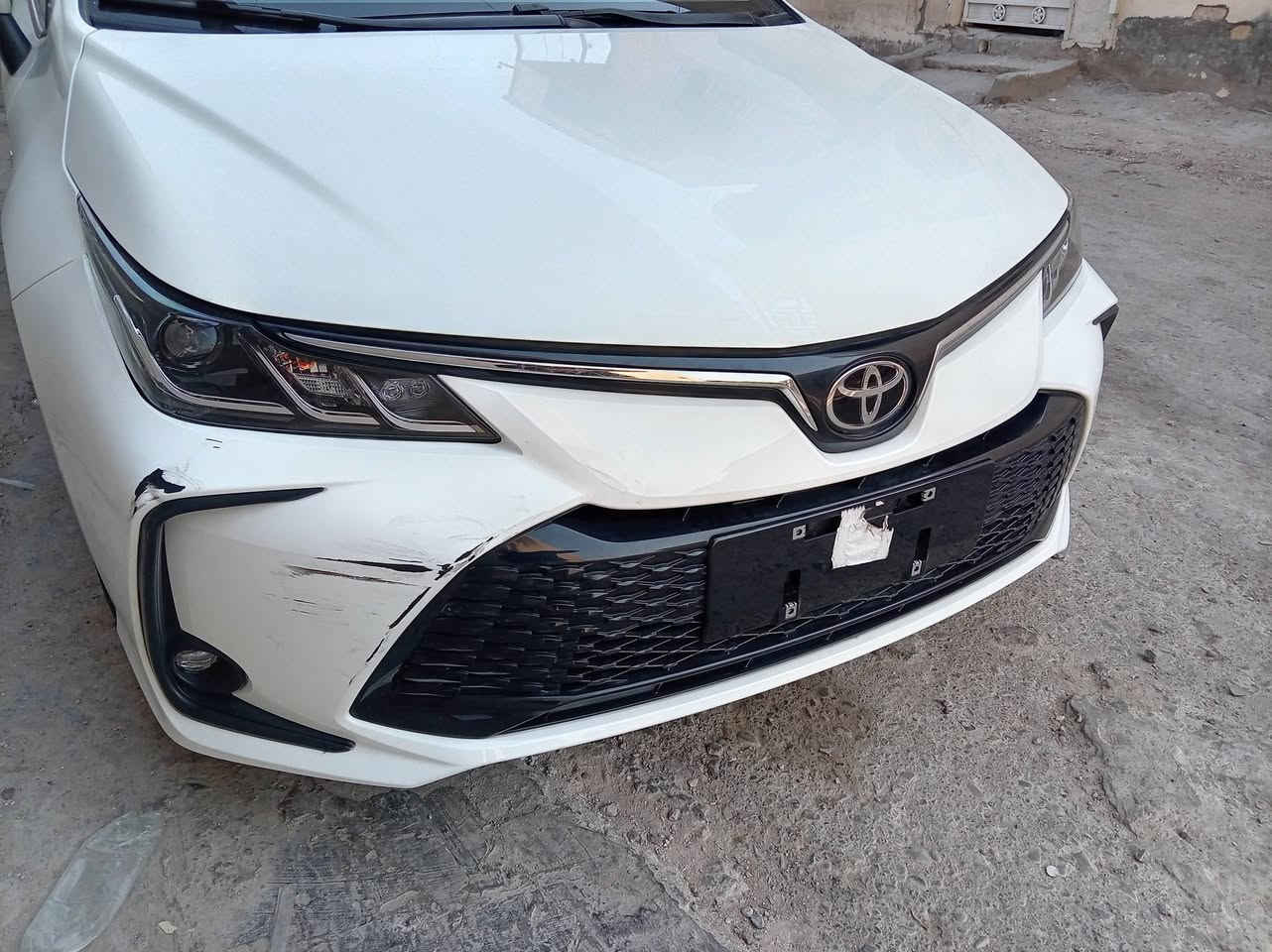 السلام عليكم كورلا هايبرد موديل ٢٥ الشكل الخليجي زيرو ماماشيه قليل بعدهه بدهن الشركه مامرقمه بس بيهه هاذه الشخط البدعاميه السعر ٢٦مليون اوبيهه مجال قليل ***********
