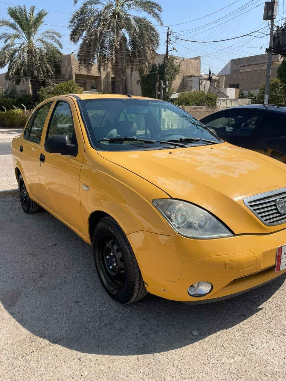 سلام عليكم البيع طبيبه موديل 2015 جاهزه صدر جديد هيه غرامات مصفره تخم تاير صدر جديد تبريد كوله جاهزه عنوان السياره بغداد كاظميه ***********
