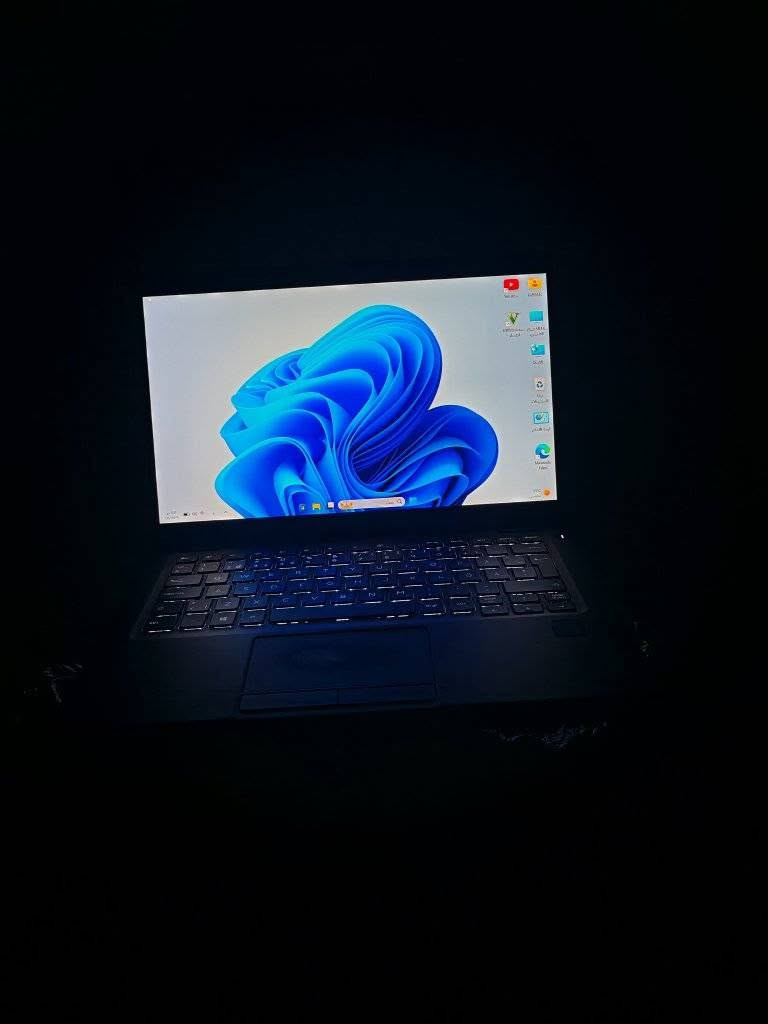 لابتوب dell
Cori5 gel 8
جيل ثامن
RAM 8 DDR4
HARD 256 SSD M2 السريع
كارت شاشه مدمج intel حجم 4G
حجم 14 FHD
وندوز 11 
بطاريه تنطي من 6 ساعات فما فوق 
نضافه 95 
منصب عليه GTA 5 
لل العاب المتوسطه و الهندسه والتصميم 
لابتوب عملي جداا
سعر 200 قفل لا يوجد بهاذه سعر 
مكاني بغداد توصيل موجود 
رقم ***********
