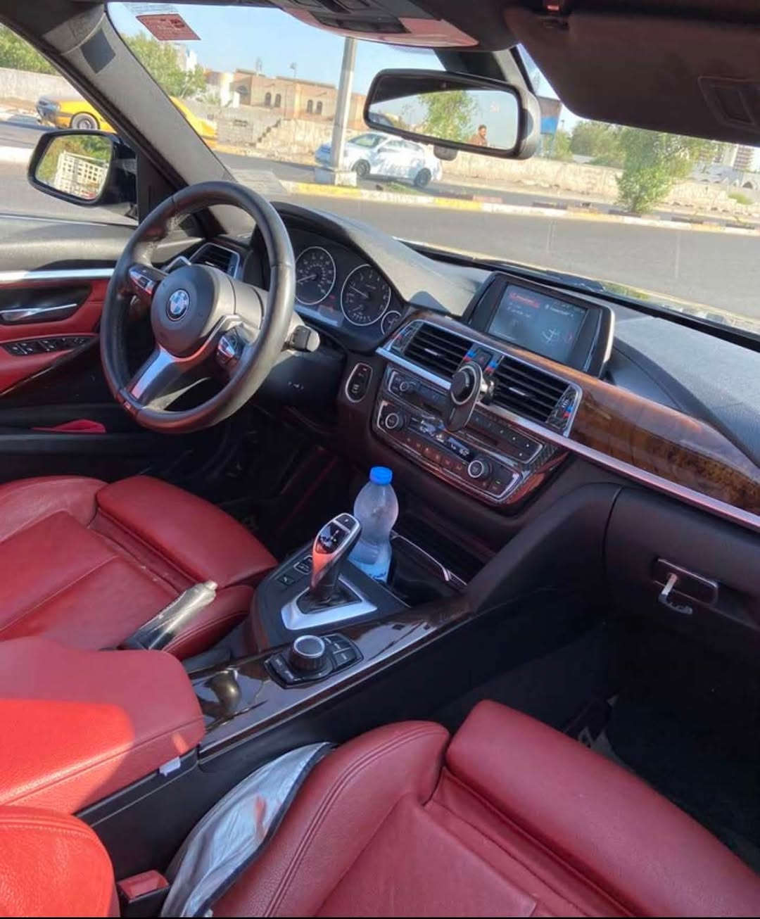 BMW F30 السلام عليكم للبيع
محرك B48
موديل 2018
السيارة بيها 4 انظمة قيادة sport+ sport comfort eco

عليها كت ام كامل دعميات و دوس ودركة وشاشه من امريكا ومعروفه مواصفات ال F30

ضررها باب وجاملغ عكس السايق

بيها ملاحظتين بسيطات كلش

ماشية 155 الف قابل للزيادة

سياره رقمها مشروع وطني باسمي ومميز 

السيارة حلوه و على ايدي صارلها 4 سنوات

مكانها البصرة

السعر 185$

***********
