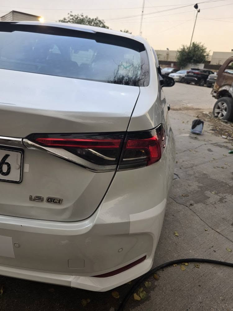 كورولا ساز 2023 ماشيه 78 الف فول عدا الفتحه والجلد السياره بيها تلحيظات بارد بل صندوك علكد ٣ رصعات صغار ودحجه خفيفه بالباب تكحيلات سياره كير محرك تبريد صدر كفاله عامه رقم كركوك تحويل ثاني يوم ومداريها  السياره خير من الله السعر 165 وبيها مجال *********** بغداد صالحيه بغداد, العراق
