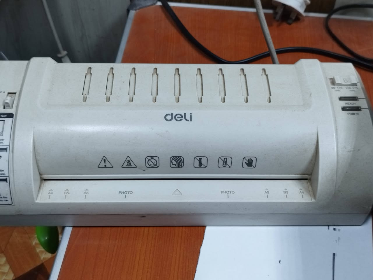 طابعه كانون استنساخ  عدد اثنين  مستعمله قليل جهاز كبس هويات  3410و280 كانون  في الشطره الاتصال ***********
