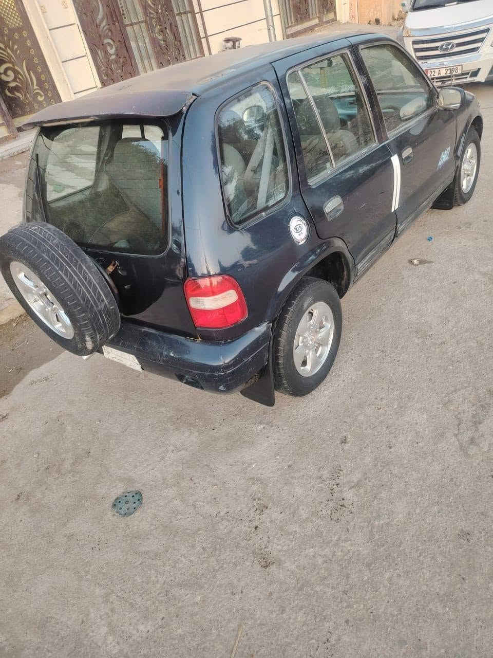 كيا سبورتج للبيع
موديل 94 محرك مفوح كير عادي رقم إنكليزي ديالى 
بسمي عنوان بغداد السعر 27$  
***********
