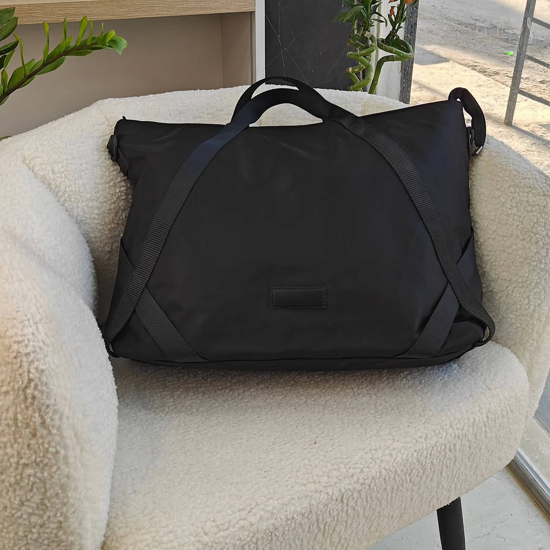 جنطة سفر او جم 👜✨
موديل عملي وحجمه كبير، مناسب للسفرات القصيرة والجم 🤎
القماش ضد الماء 💦
متوفرة باللونين: الأسود 🖤 والنفطي 🤎
تجي وياها سير إضافي للكتف
حجمها كبير وتتحمل أغراضكم بكل سهولة ✨
💰 السعر: 18 ألف
🚚 التوصيل لجميع محافظات العراق: 5 آلاف
📸 التصوير حقيقي من داخل المحل 🌱
