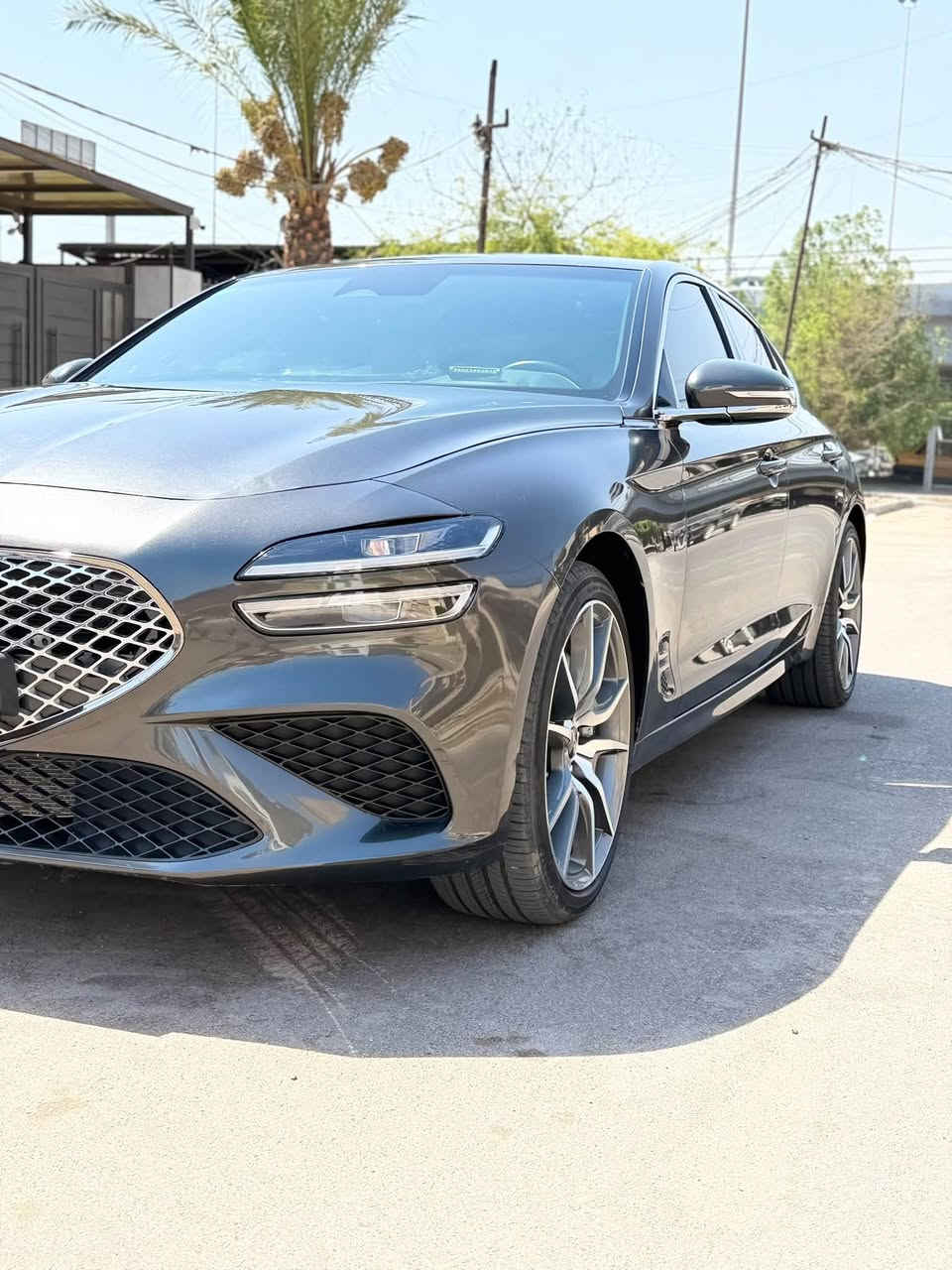 جنسيس G70 • ٢٠٢٥ • جلد ابيض