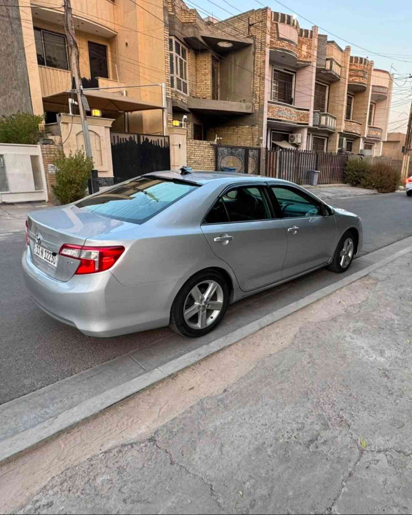 كامري ٢٠١٢ • وارد أمريكي • بدون ايرباك