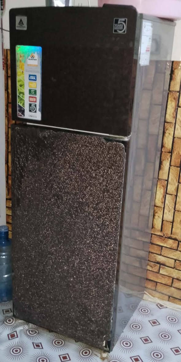 غراض بيت للبيع نضيفات كلش
ثلاجة بنظام مجمده سعره 200
غساله حجم كبير سعره 150 
طباخ مصري يشتغل فوك وجوه 5 عيون سعره 200 
كاونتر بس جوه سعره 60 الف 
بلازمه الجي 32 سعره 40 الف 

تواصل ‏‪***********‬‏ واتساب فقط
