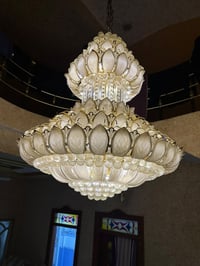 ثريا كبيره جدا شغاله وجديده كلش استخدام قليل سبب بيع لان بيت انباع اخذ...