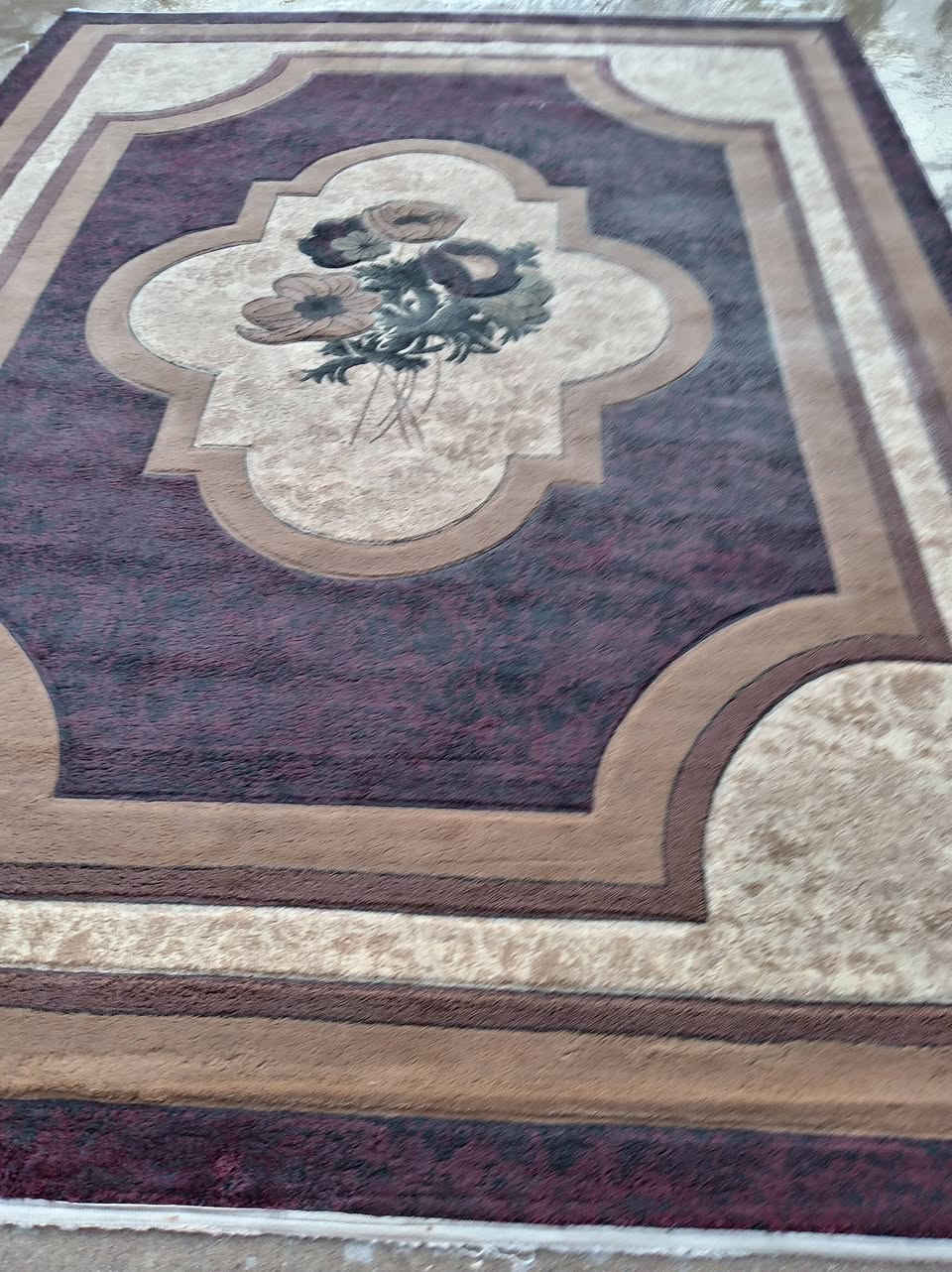 سجادة • ٤×٣م • حي عدن