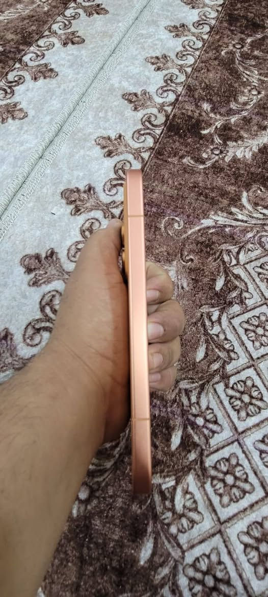 هونر 600 • بطارية ٧٠٠٠mAh • كاميرا ٢٠٠ ميجابيكسل