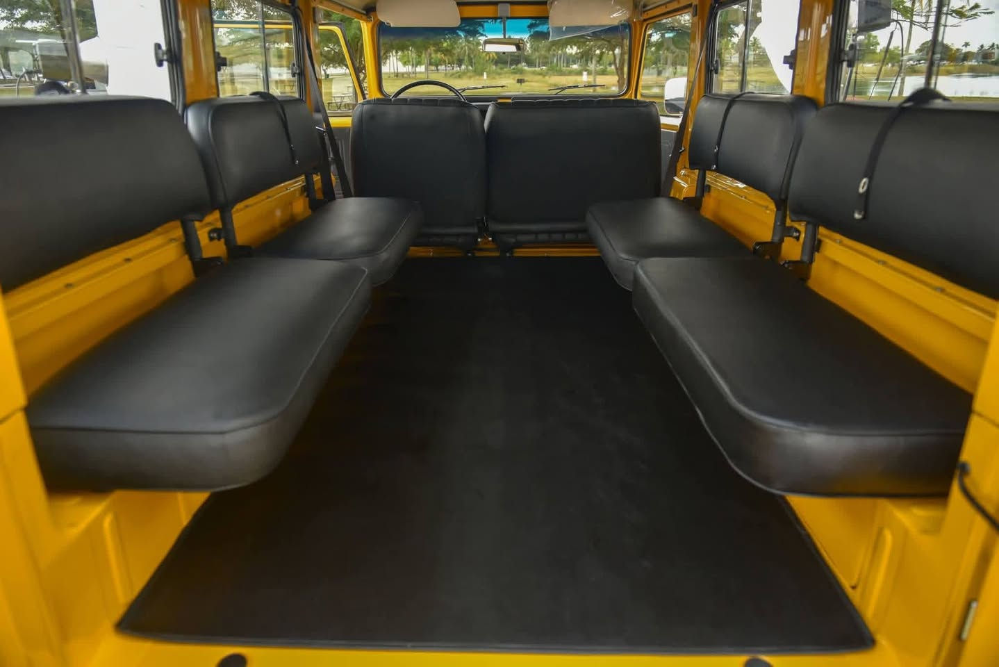 لاندكروزر FJ43 • كلاسيك • تويوتا