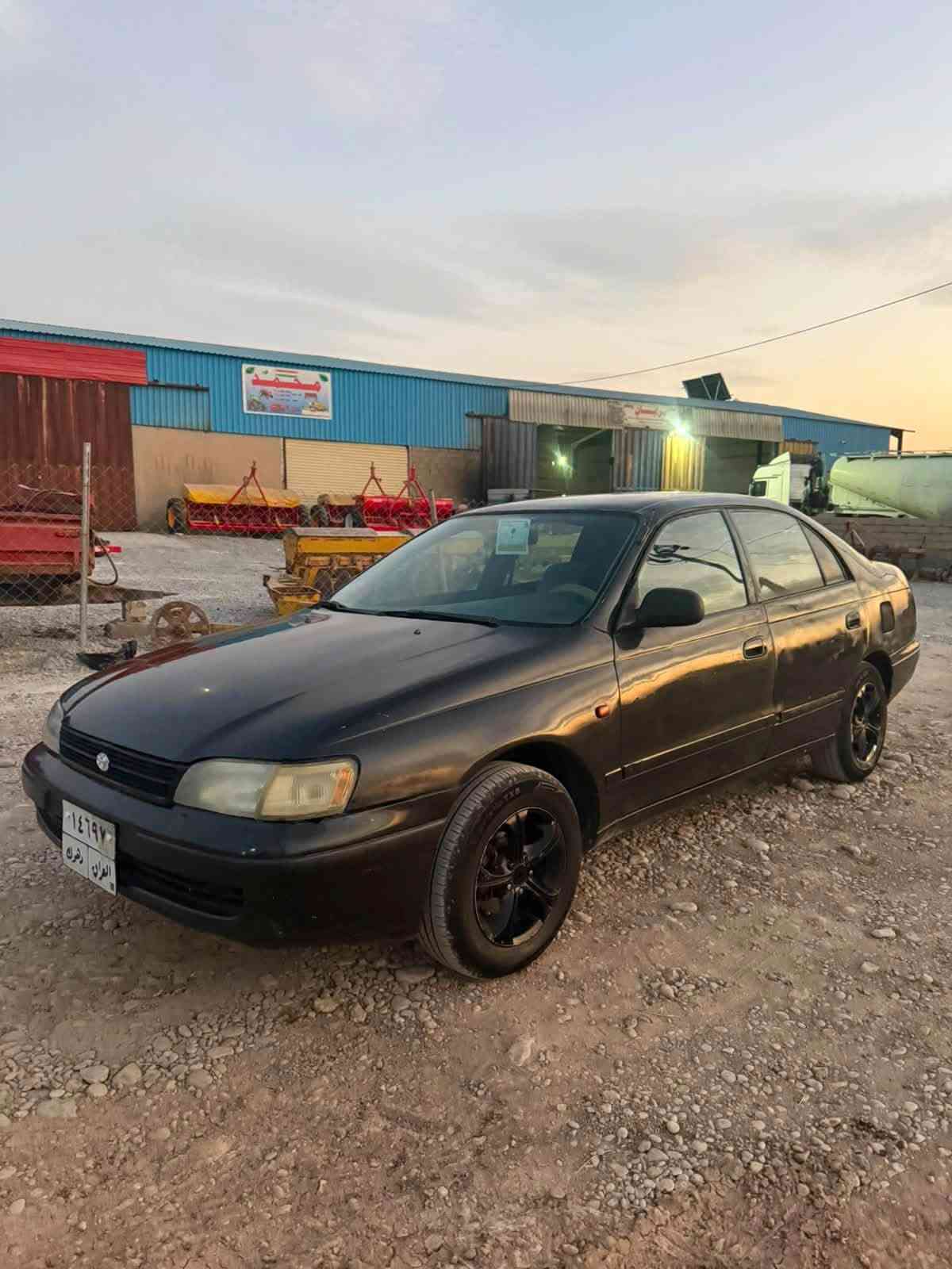 تویوتا کارینا  Toyota Carina 1994.                                    مودیل 1994 رەقەم و سەنوی دهوک تەحویل غەرمە شەرت عام بەخ لۆ جوانی پێش و پاش کەپس سوکان بیلادیە گیر عادیە.                      4 وەرقە غرمە لەسەرە                                                                               سعر 25 ورقە و مجال                                                             ژ.م ***********.                                                                 ژ.م***********.                                                                   ژ.م***********.
