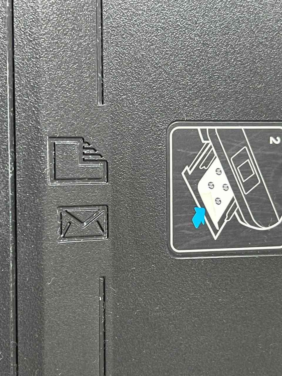 طابعة  HP 4535
شغالة كاملة فقط الكاترجات بيهن مشكلة
•لمس بالكامل
•سكنر عادي سكنر هويات
•نسخ وطباعة عالوجهين 
•طباعة صور وظروف وبأحجام مختلفة 
• طباعة دايركت واي فاي بشكل مباشر عبر المشاركة ما تحتاج تطبيق

السعر ٤٠ الف وبيهة مجال
باقي التفاصيل معروفة للتواصل *********** فقط واتساب او اتصال عنواني بغداد الشعلة
