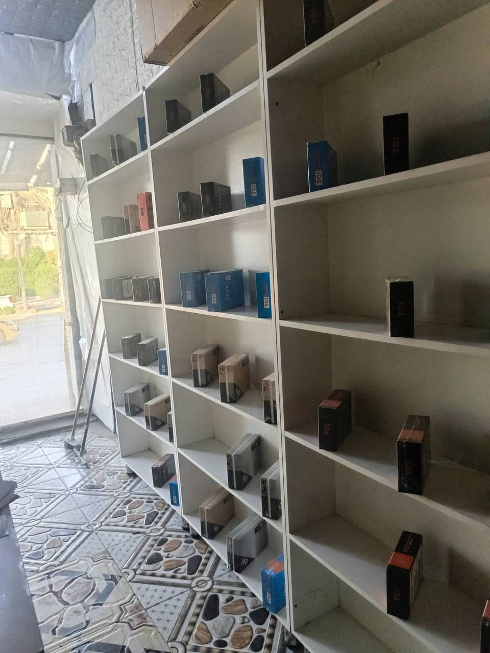 فاتيرنات عدد8 للبيع مستعجل
الفاترينات كلش نضيفات وجديدات ما مستعملات هواي مكاني كربلاء حي العامل تريد تعرف سعرهن راسلني لو اتصل عليه ***********
