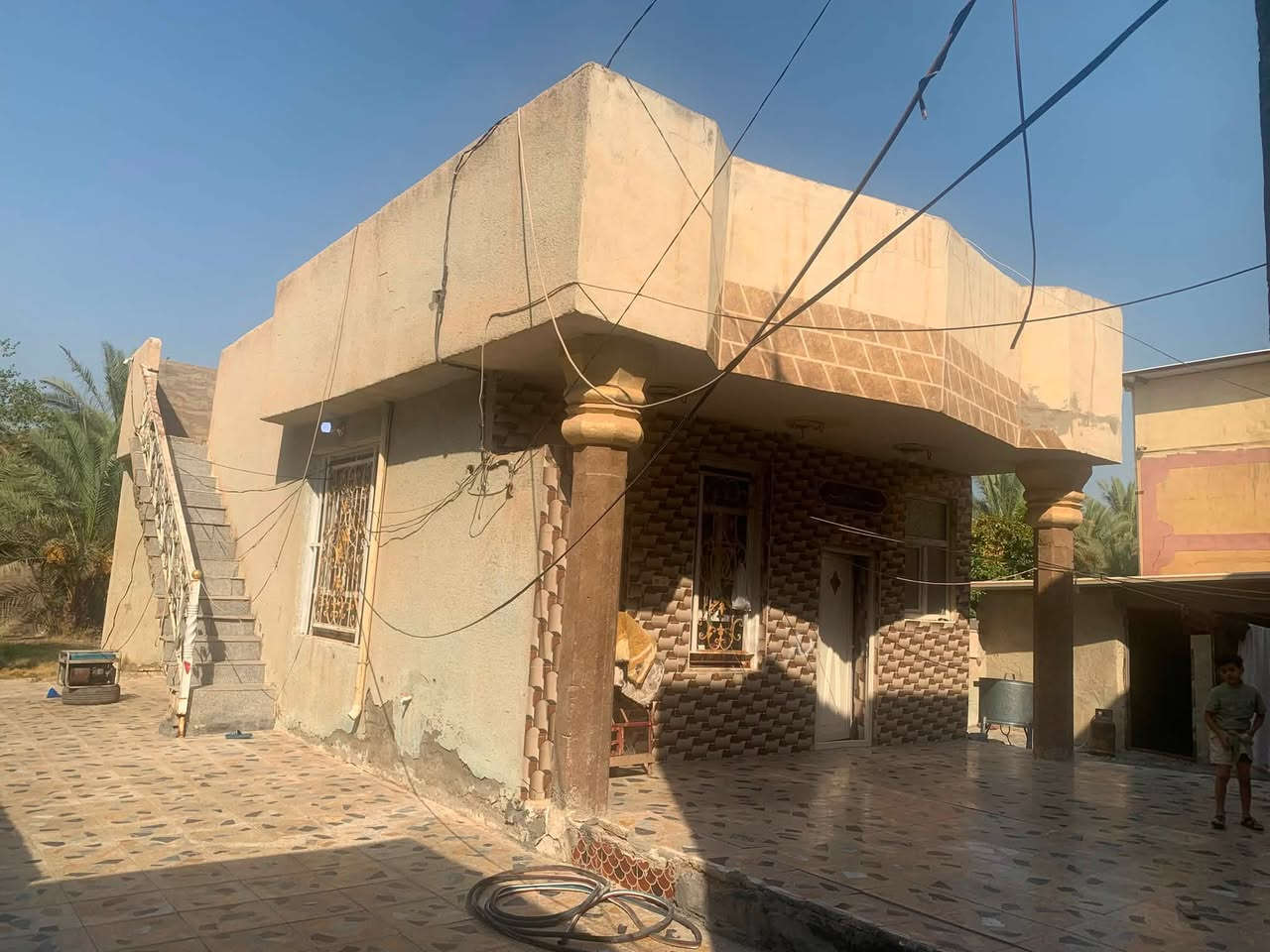 السلام عليكم نص دونم قريب على حوالي بغداد جديد قريب عل مجمع رحمان ثنين بيوت 3 محلات موقع كلش حلو  سعر 330 وبي مجال ستفسار اكثر *********** سند 25
