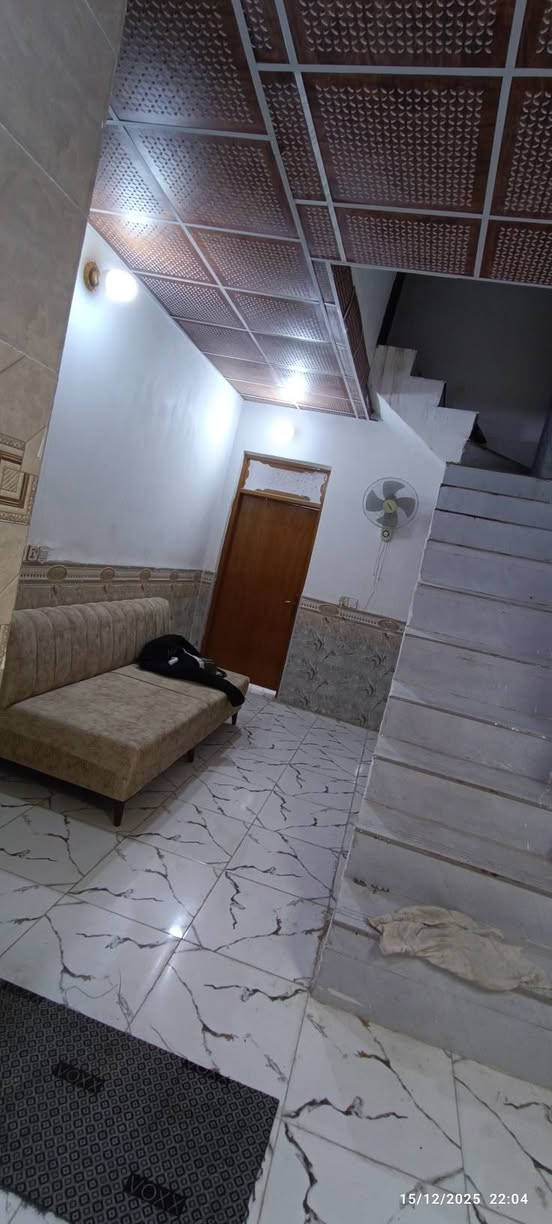 دار خمسين متر..
شارع الصب
عمود327..
السعر 20مليون قفل 
الخط الاول..
موبايل 
***********...
شارع عرضه 10 متر...
رقم شارع16
