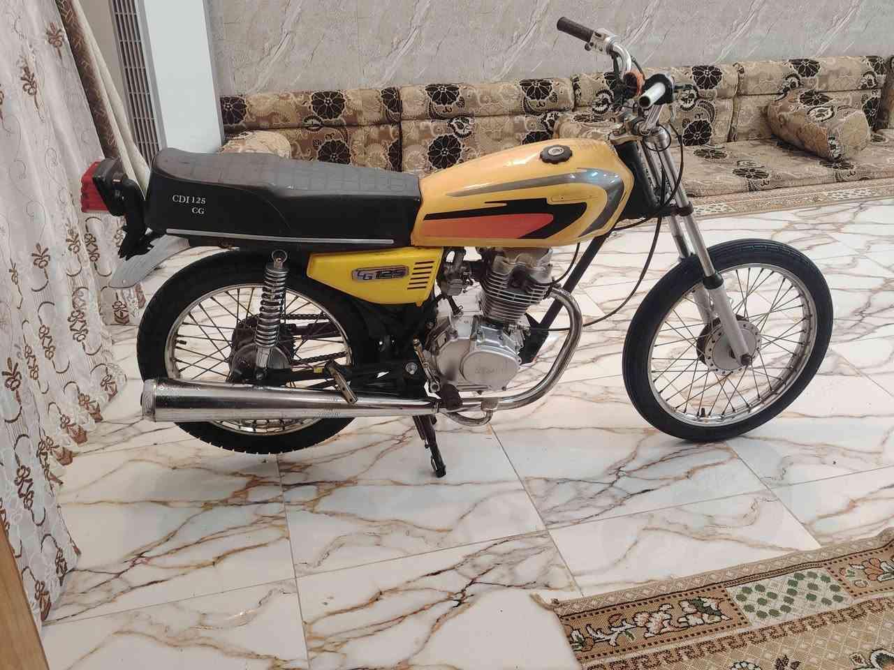 سلام عليكم دراجه البيع نامه٠٠بدون٠٠ميمونه مو شراي لا يتعبني ***********
