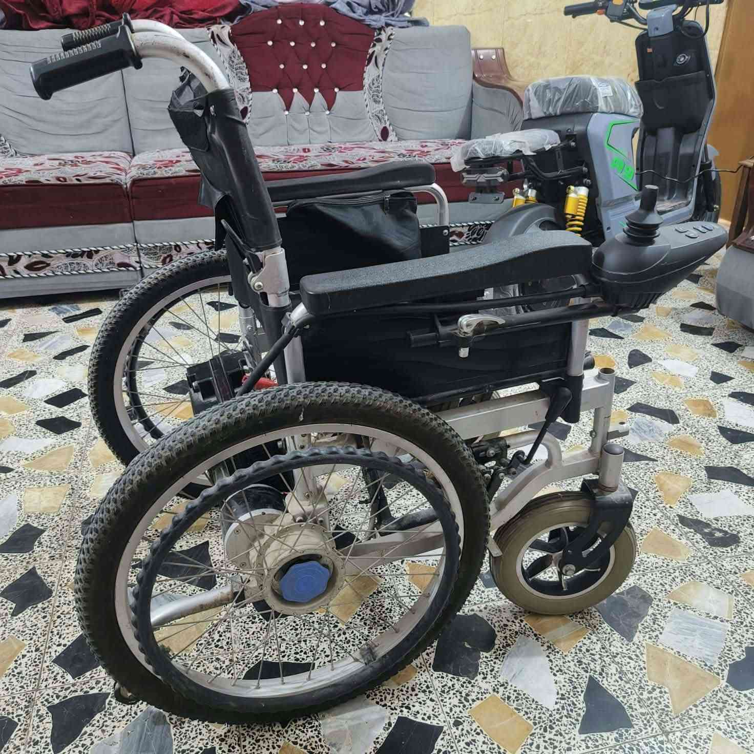 السلام عليكم
كرسي متحرك اخو الجديد رايديه 300
مكان حي الغري ***********
