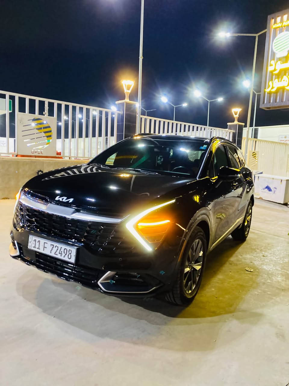 السلام عليكم :

🔥🔥 للبيع كيا سبورتاج هايبرد 2024 SX PRESTIGE 🔥🔥

🇺🇸 وارد أمريكي
🖤 اللون: أسود ملكي
❤️ الداخلية: أحمر
⚡ هايبرد 1.6 تيربو
🐎 227 حصان
4️⃣ AWD دفع رباعي
⚙️ گير أوتوماتيك 6 سرعات
👥 5 ركاب

✨ فئة SX Prestige فل أوبشن ✨

🔹 شاشة 12.3 إنچ
🔹 عدادات رقمية 12.3 إنچ
🔹 شاشة ملاحة
🔹 Harman Kardon صوت فاخر
🔹 فتحة سقف بانوراما
🔹 مقاعد جلد أحمر
🔹 تبريد وتسخين المقاعد الأمامية
🔹 دركسون مدفأ
🔹 ذاكرة مقعد السائق
🔹 كاميرات 360°
🔹 كاميرا النقطة العمياء
🔹 رادار ومثبت سرعة ذكي
🔹 المحافظة على المسار
🔹 Highway Driving Assist
🔹 حساسات أمامية وخلفية
🔹 باب خلفي كهربائي
🔹 ركن ذاتي عن بُعد
🔹 دخول وتشغيل ذكي
🔹 تشغيل عن بُعد
🔹 شحن لاسلكي
🔹 Apple CarPlay / Android Auto
🔹 إضاءة LED
🔹 جنوط 18
🔹 تكييف أوتوماتيك ثنائي المنطقة
🔹 مواصفات أمان متكاملة
((((بدون ايرباك )))))

💯 سيارة فئة عالية جداً، هايبرد، دفع رباعي، داخلية حمراء ومواصفات SX Prestige.

📍 الممشى: 45 الف ميل
🎨 الصبغ: قطعه وحده صبغ الجاملغ الامامي ومكانين بارد
مكان :-بغداد_ البنوك
💰 السعر: __230 
***********📞

