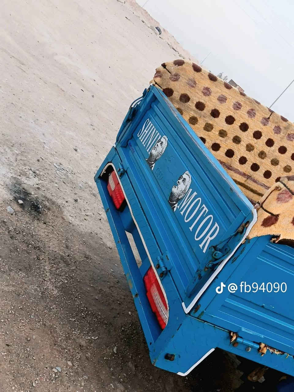 ستوته البيع 32 موديل محتاج وريد بيع رقمي ***********

نص مكتوب في الصور:
- @fb94090