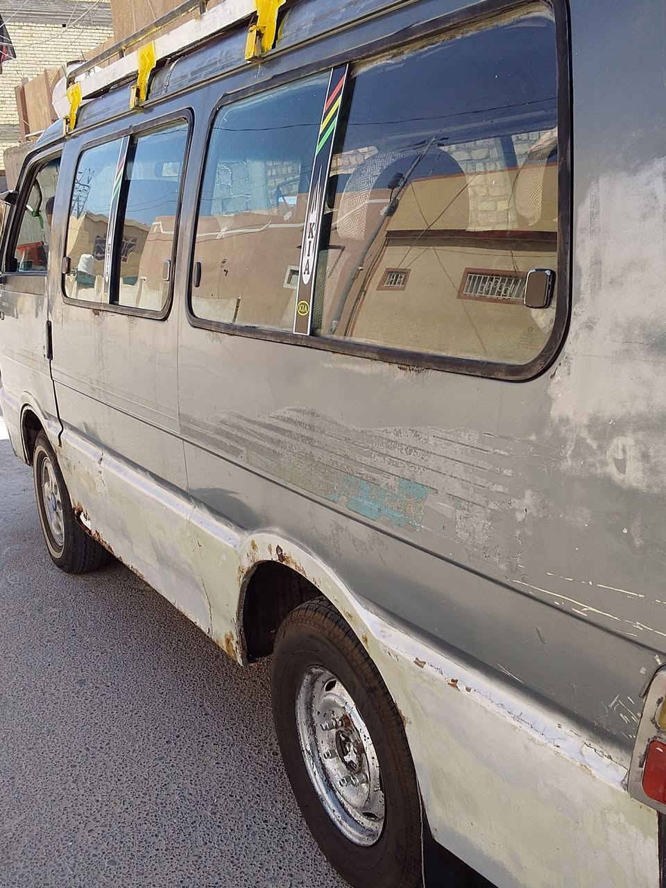 السلام عليكم كيا بستا للبيع موديل 94 سنويه 2028 رقم كربلاء مكان كربلاء ***********
