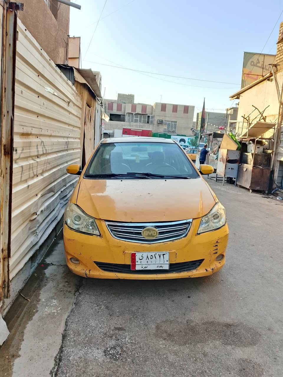 السلام عليكم للبيع بي وأيدي جي 3
موديل 13 رقم بغداد الألماني سياره دواخل جدد 
كير مكينه بلاديه وحلوه كهربائيات كله شغاله 
تخم ويل جديد شاده مكانه بغداد الحبيبيه 
السعر (21) رقم التليفون ***********
