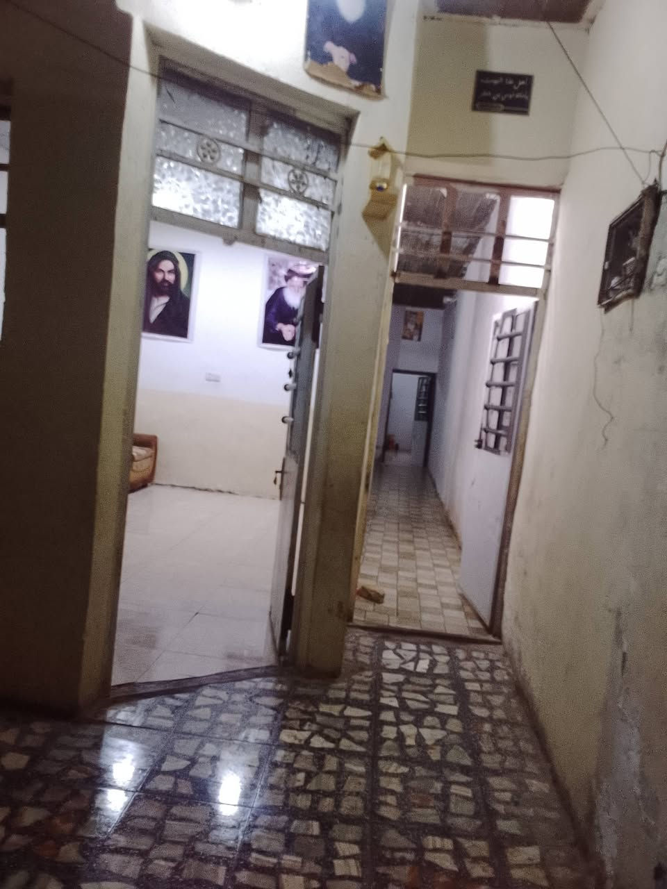 بيت البيع في مدينه الصدر قطاع صفر تجاوز بناء جديد صب مسلح التواصل على رقم ***********
