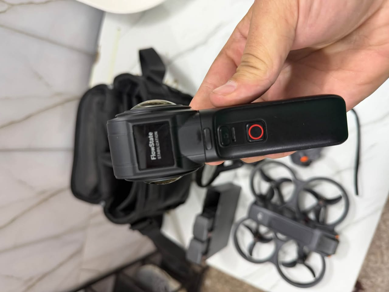 Insta360 One RS • كاميرا ٣٦٠ • ١ بوصة
