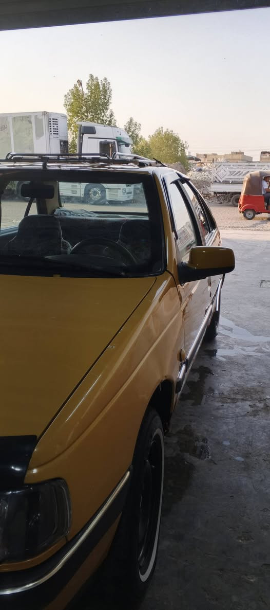 بيجو لميس موديل 15 سنويه بعدها مصاقطه مصفر غرامات بس هيئه ماعرف شكد عليها تحويل مباشر السياره بيها بس جاملغ امامي مبدل بدون دواخل بسعر جدا مناسب 27وهيئه عل المشتري مكان السياره الشعب ‏‪***********‬‏
