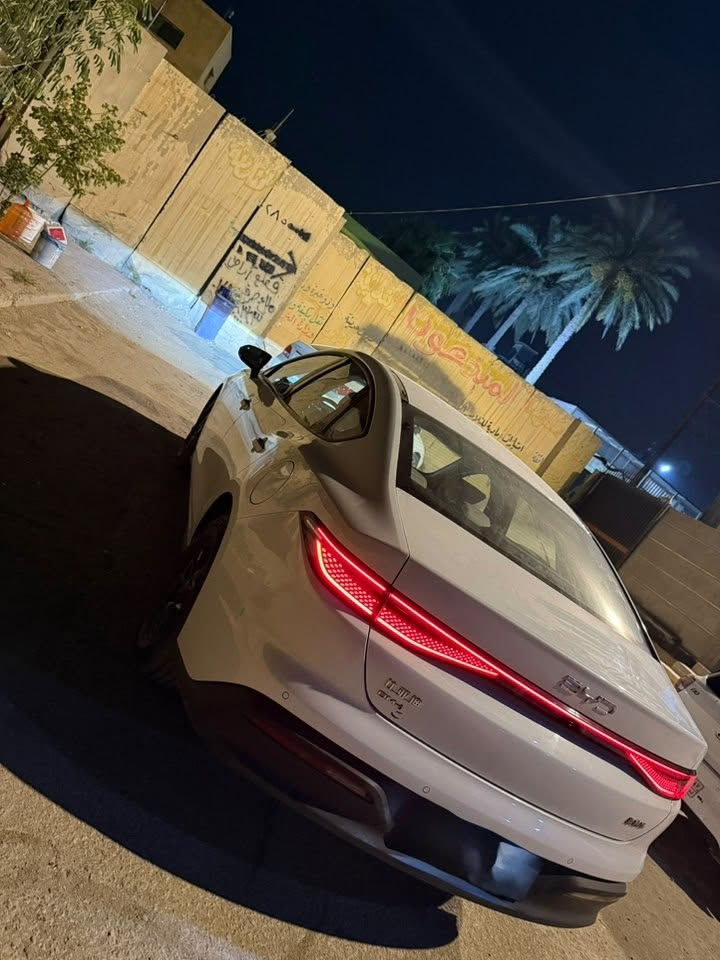 السلام عليكم
سيل فايف للبيع 
ماشيه الف زيرو بعدها كفاله رقمها بغداد
مكانها حله 
سعرها 20مليون و600
للاسفسار ***********
