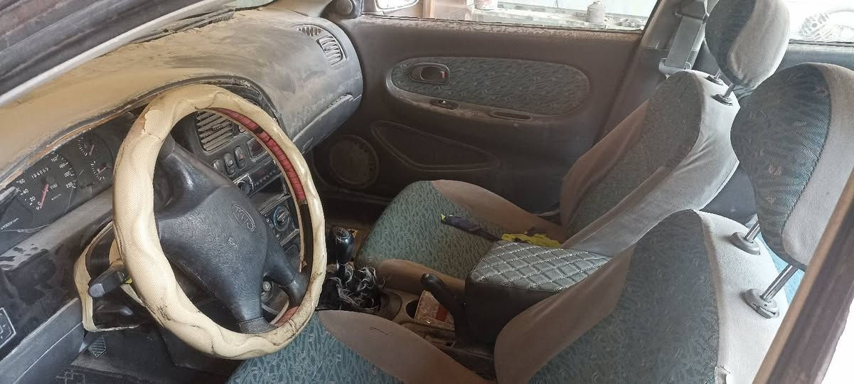 كيا سيفيه مديل 2000
محرگ گير خير من الله 
الصدر نص عمر 
رقم فحص ابو الوكاله موجود بتكريت وصاحبها بسامراء اني انطيك رقم ابو الوكاله تكمل معامله يجي يبصملك 
سعر السياره 15 وبيها مجال ترهم مراوس وترهم قسط 
هاتف ***********
