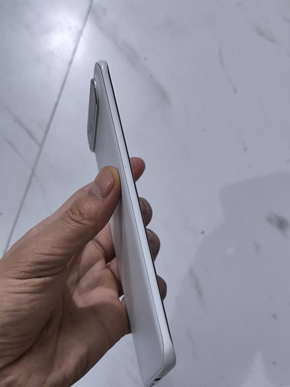 بوفا سليم 5G • ذاكره 256 • رام 8+5