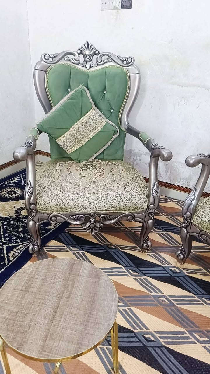 تخم زان تركي 10 مقاعد درجه اوله ستعمال قليل نضيف جدن اي ضرر مابي اسعر 475 لعنوان كربلاء بدايت امن اداخلي يوجد توصيل *********** + كوشات
