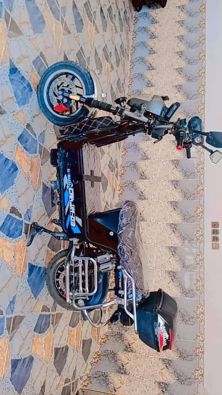 جبلي 24عل فحص بطاريات جديد يقرن 11بس وحده تقره10كهربايات جديد ريمود سويجات 2سعره 450بي مجال بصيط ***********

