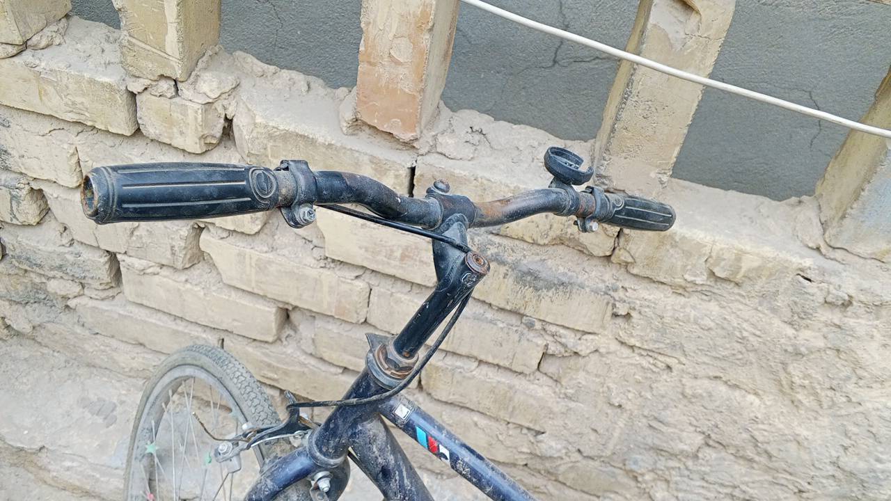 بايسكل ياباني • مقاس ٢٦ • يحتاج تاير