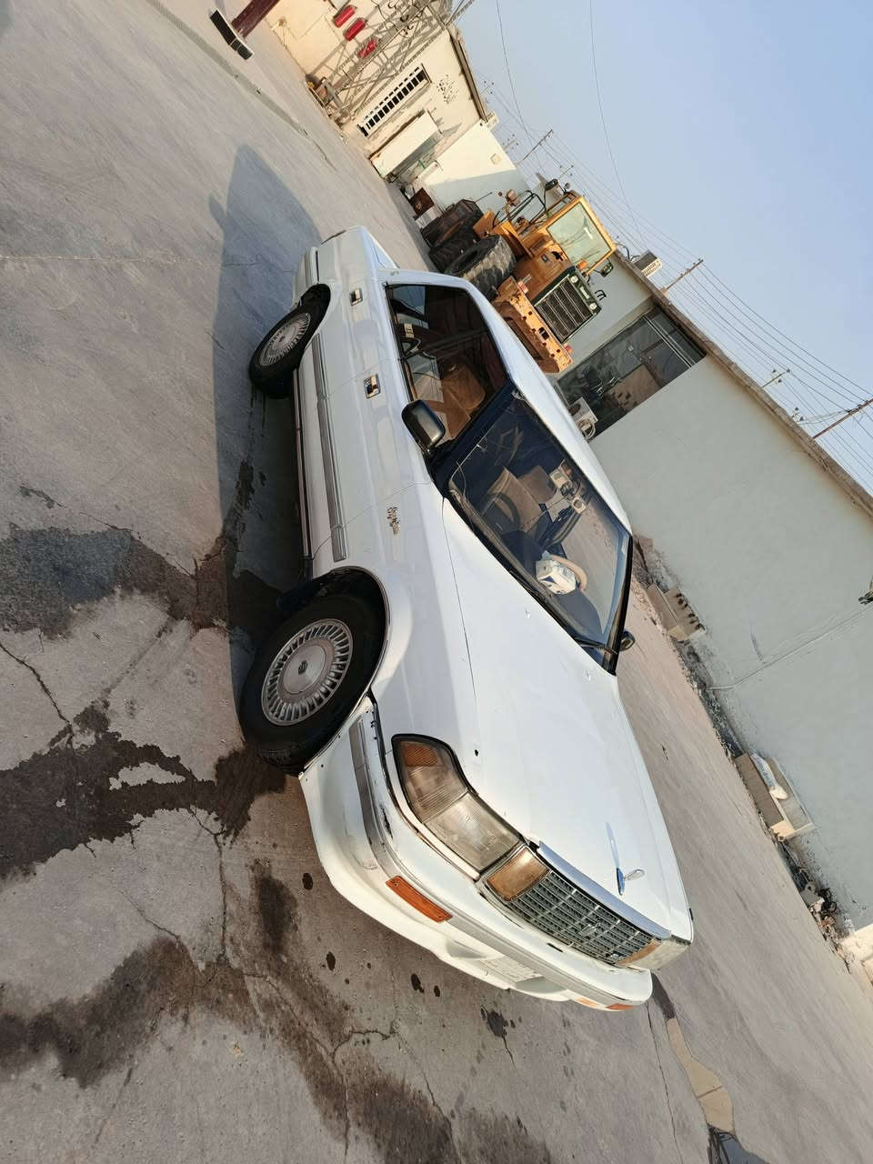 سلام عليكم اخون هارتوب للبيع كير ومحرك 2500 شرط جدد رقم بصره راعيه يريد تحويل كهربائيات كلها شغاله جام 4شغال  قفال شغال أشاير دبل أشارت كامره خلفية مسجل حداده عامه جديده تخم تاير جديد غرفه نضيفه صبغ بيه مكانات بدواير ولقماره ترايك 180 شرط سياره نضيفه ماذب عليه ربع نقص تبريد فقط سعر 45 وبخدمه شراي مكاني بصره زبير ماعاجبه سعر أكو حتى 25 (***********) رقمي
