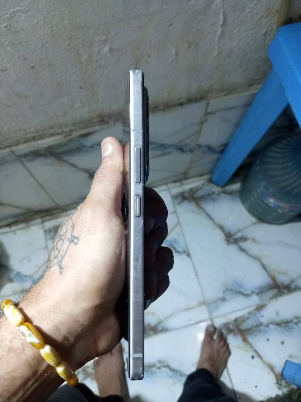 السلام عليكم اقره الوصف مهم جهاز انفنكس نوت 50برو جهاز يخبل فقط بي كم طكه بل شالصي وشخوط بل ضهر بسسب الحافضه غير هذن ما بي شي جهاز حلوو نت اتصال كله مكفول ذاكرته 256 والعشوائيه 12+12 جهاز مال جناي الله شاهد لو ما محتاج ما ابيعه وياه كارتونه وشاحنته الاصليه مكاني دور الشرطه مقابل شارع السيد بل اربع شوراع رايده 290 وبي مجال للشراي

نص مكتوب في الصور:
- هاتفي XOS 16.2.0 التحقق من التحديثات اسم الجهاز Infinix NOTE 50 Pro التخزين 24,72 غ.ب / 256 غ.ب الطراز Infinix X6855 وحدة المعالجة المركزية Helio G100 Ultimate RAM 12,00 غ.ب+6,00 غ.ب الكاميرا الخلفية 50M+8M الكاميرا الأمامية 32M البطارية 5200mAh الشاشة 6,78" Super-Resolution EyeComfort Display