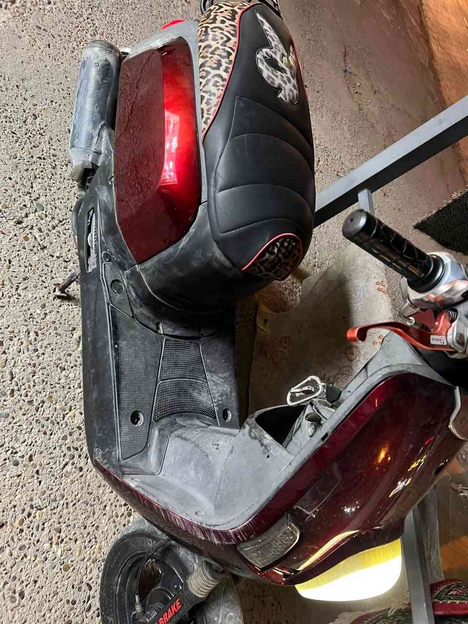 بوليس للبيع 120 كابريتر الدراجه كلشي شغال بيه نظيفه
السعر 450 وبيه مجال 
***********
