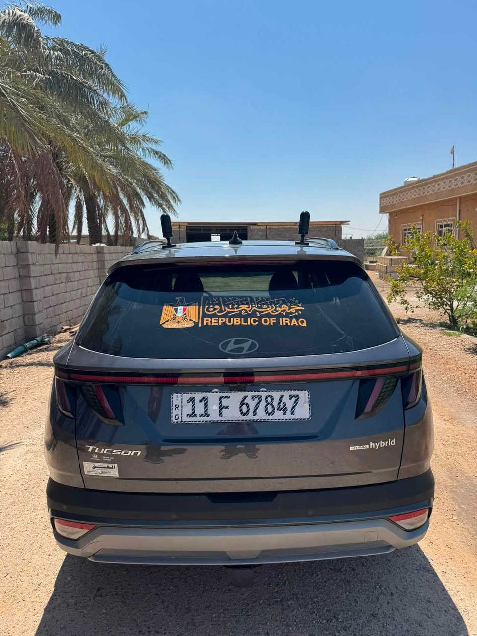 HYUNDAI TUCSON HYBRID-2025
هيونداي توسان هايبرد 2025
المسافة المقطوعه 6000mil
اللون . فيراني     
محرك. 1600cc
الموديل 2025

                  ======= الاضافات👇👇 ======

فتحه بانوراما  
شاشة كبيره نفكيشن 
بصمة .
رادار امامي
 مانع تصادم
تحديد مسرب .
نقطة عمياء .
كاميرا خلفيه
كاميرا عداد 4 
كاميرا 360
كراسي جلد .
كراسي ذاكره 
كراسي كهرباء عداد 2
طارة مدفية .
كراسي مدفية + مبرد 
مثبت سرعة
تحكم ستيرنج
نظام قيادة ذاتية 
تشغيل عن بعد سياره 
شاحن وايرلس
هاند بريك كهربائي
حساسات خلفيه + اماميه 
دفع رباعي 4X4 
ويل قياس 18
باب خلفي كهرباء 
اضويه اماميه زنون LED
كشافات ضبابي LED 
اضويه خلفيه LED
نظام GPS+ خرائط 
3 انظمة قياده Sport /ECO / Normal
كندشن مركزي امامي + خلفي 
تحريك السياره عن طريق بصمه 
بلوتوث 
مدخل AUX + USB

🚗🚗حادث السيارة كما موضح في الصور 🚗🚗. 

التواصل/ ***********
