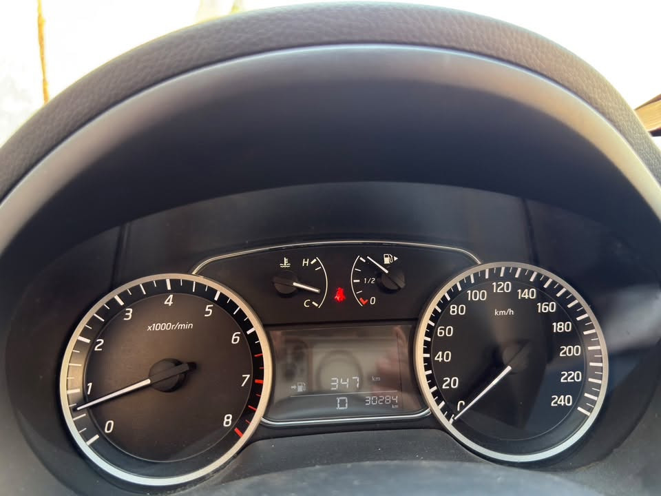 للبيع نيسان سنترا 2024 خليجي - رقم أربيل
🚘 Nissan Sentra 2024

🇦🇪 خليجي | فئة CLASS

⚙️ محرك 1.8L – 4 سلندر

🔄 قير CVT أوتوماتيك

✨ المواصفات:

* 📊 الممشى: 31,000 كم

* ✅ بدون صبغ 

* ✅ بدون حادث

* ✅ بدون تبديل أي قطعة

* ✅ محرك وكير مكفولات 

* ✅ كاميرا خلفية

* ✅ شاشة أندرويد

* ✅ داخلية وخارجية نظيفة جدًا

* 🔑 تشغيل مفتاح

📍 العنوان: بغداد

💰 السعر: 130 وبيها مجال بسيط 

رقم الهاتف: ***********
