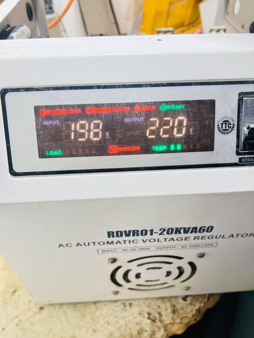 رافعه ام 20 400 
رافعه ام 30  600
***********
