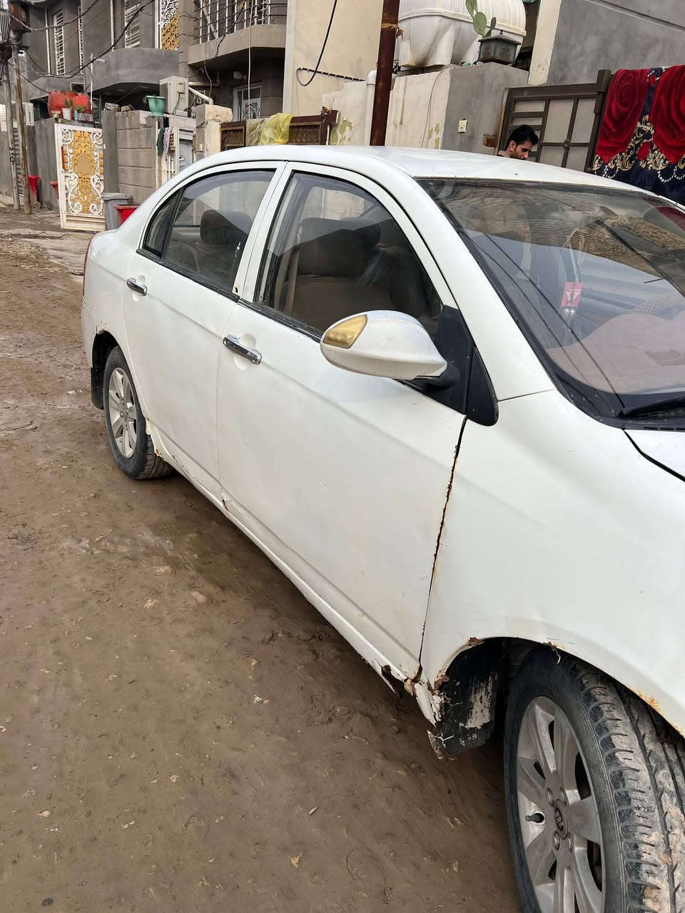 سياره ليفان 620 شرط التحويل . مخول بانشرها.. تبخير قليل. واسط. بيها تلحيظات بسيطه نتفق عليها 27ورقه.. م***********
