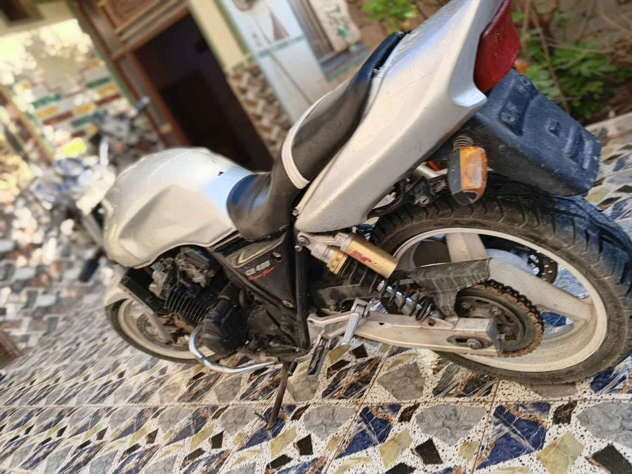 سيبي فور 400 اوراقها كاملة 
سعر 950 شراي اتصل ونتفاهم ‏‪***********
