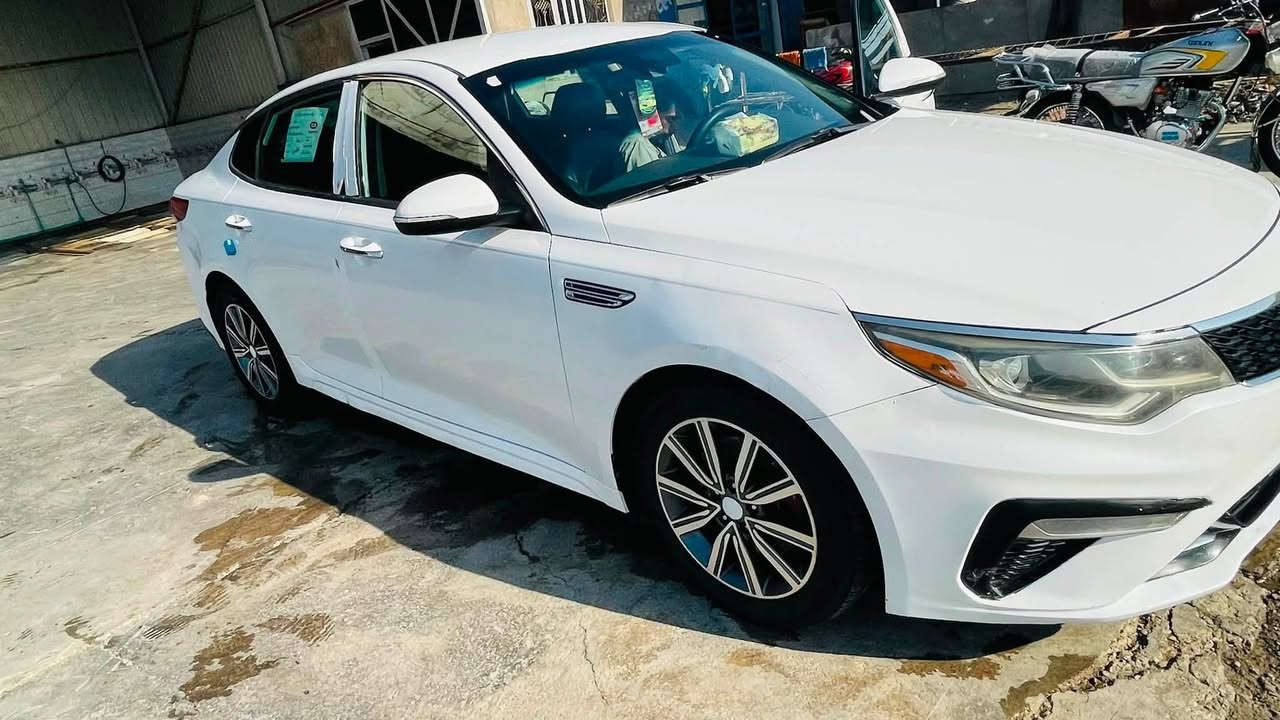 للبيع او المراوس
2019 فول عدى الفتحه وارد امريكي مكينه تيربو رقم بغداد الجديد ترقيم جديد بأسمي حادث جاملغ خلفي 
***********
